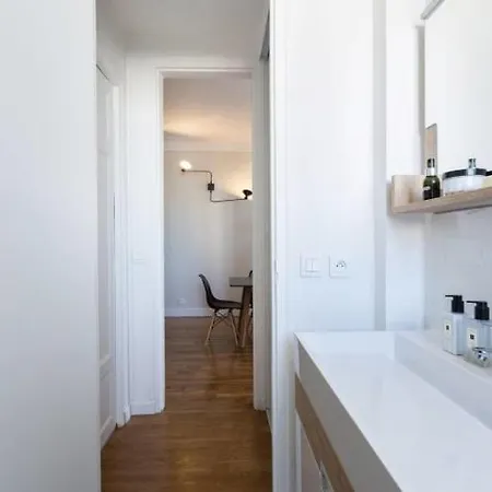 Guestready - Designer Apartment - Eiffel Tower View! Paris Exterior photo