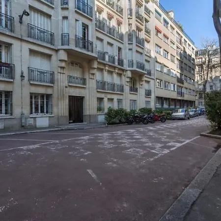 Guestready - Designer Apartment - Eiffel Tower View! Paris Exterior photo